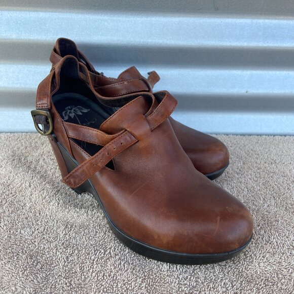 DANSKO Women’s 7 (37) Franka Brown Leather Wedge Clog Ankle Strap Bootie Heels - Picture 4 of 8
